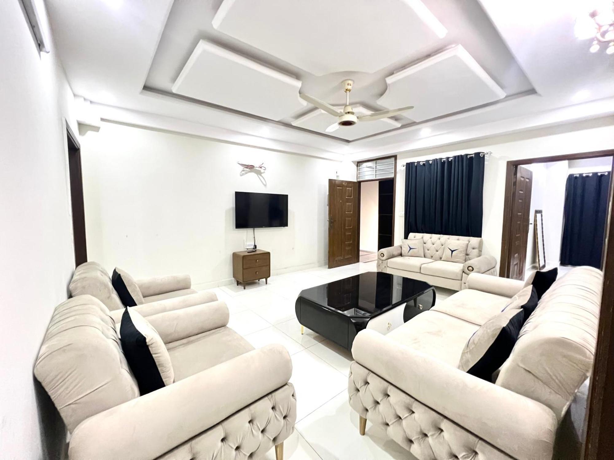 Luxury Apartment Hotel Islamabad Exteriör bild